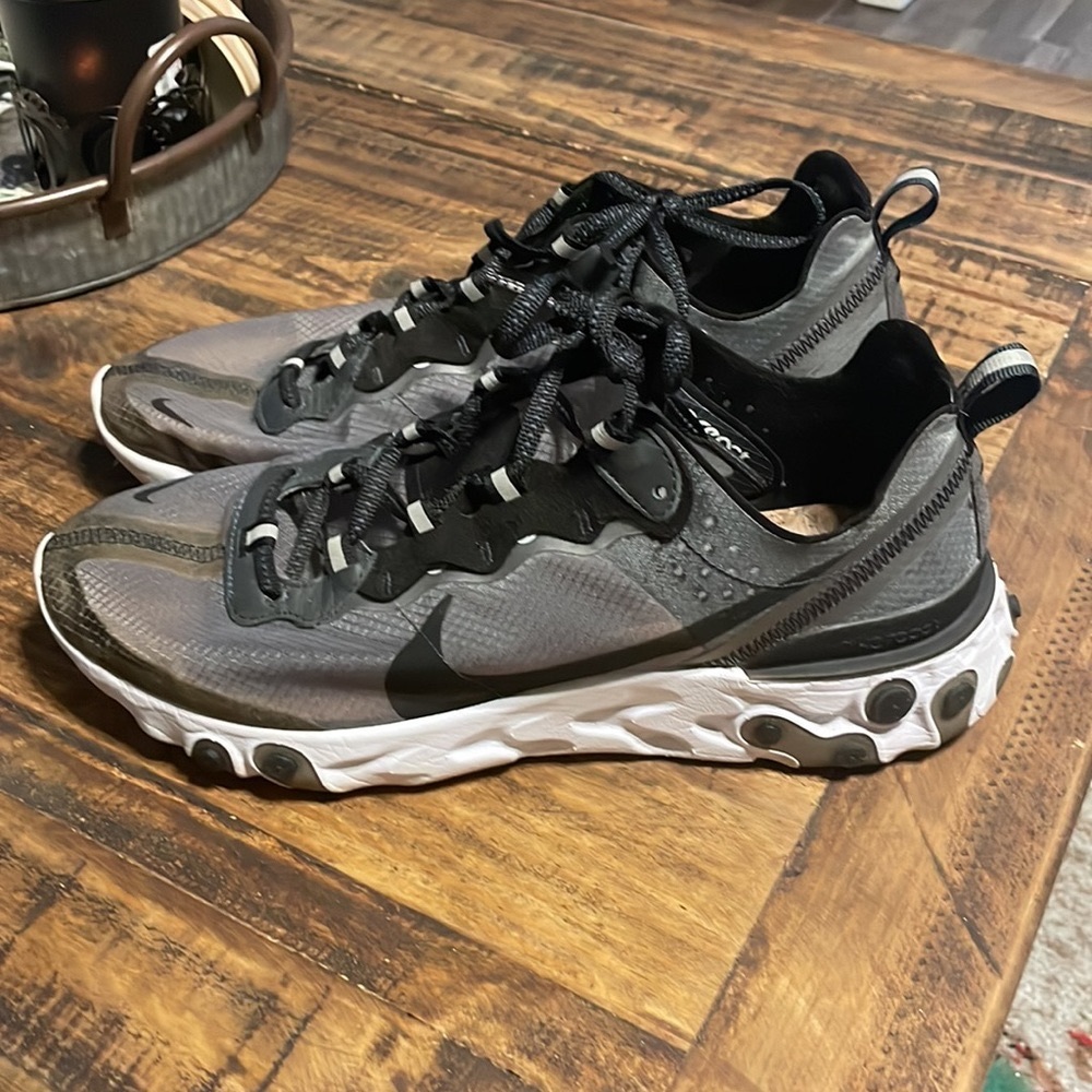 Nike React Element 87. Size 11.